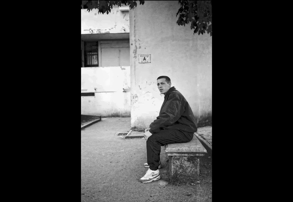 La Cité Pierre Montillet, située dans le quartier Sud du Blanc-Mesnil, a été construite en 1956-57 pour le compte du bailleur Emmaüs Habitat. 
Entre 1999 et 2012, la cité a fait l'objet d'une rénovation urbaine intense avec des démolitions-reconstructions, et tous les bâtiments ayant été construits à l'origine ont été rasés un par un.