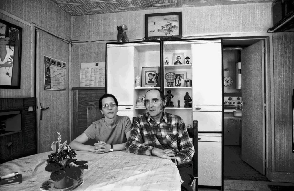 La Cité Pierre Montillet, située dans le quartier Sud du Blanc-Mesnil, a été construite par l'architecte d'origine grecque Georges Candilis1 en 1956-57 pour le compte du bailleur Emmaüs Habitat. Entre 1999 et 2012, la cité a fait l'objet d'une rénovation urbaine intense avec des démolitions-reconstructions, et tous les bâtiments ayant été construits à l'origine ont été rasés un par un. 
Depuis 2011, de nouveaux bâtiments, plus contemporains et plus bas, ont fait leur apparition à l'emplacement des anciens bâtiments datant des années 1950.