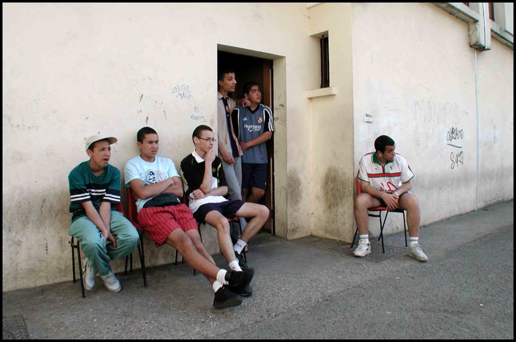 La Cité Pierre Montillet, située dans le quartier Sud du Blanc-Mesnil, a été construite en 1956-57 pour le compte du bailleur Emmaüs Habitat. 
Entre 1999 et 2012, la cité a fait l'objet d'une rénovation urbaine intense avec des démolitions-reconstructions, et tous les bâtiments ayant été construits à l'origine ont été rasés un par un.