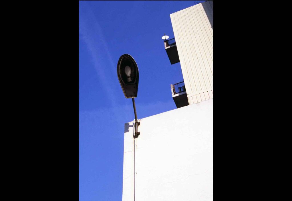 La Cité Pierre Montillet, située dans le quartier Sud du Blanc-Mesnil, a été construite en 1956-57 pour le compte du bailleur Emmaüs Habitat. 
Entre 1999 et 2012, la cité a fait l'objet d'une rénovation urbaine intense avec des démolitions-reconstructions, et tous les bâtiments ayant été construits à l'origine ont été rasés un par un.