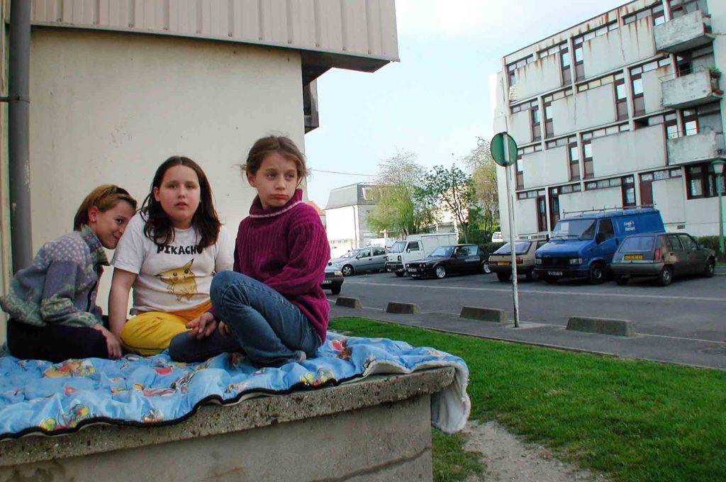 La Cité Pierre Montillet, située dans le quartier Sud du Blanc-Mesnil, a été construite en 1956-57 pour le compte du bailleur Emmaüs Habitat. 
Entre 1999 et 2012, la cité a fait l'objet d'une rénovation urbaine intense avec des démolitions-reconstructions, et tous les bâtiments ayant été construits à l'origine ont été rasés un par un.